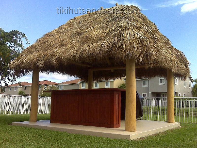 Tiki Huts and Bars/newpictures/Tiki Huts 55